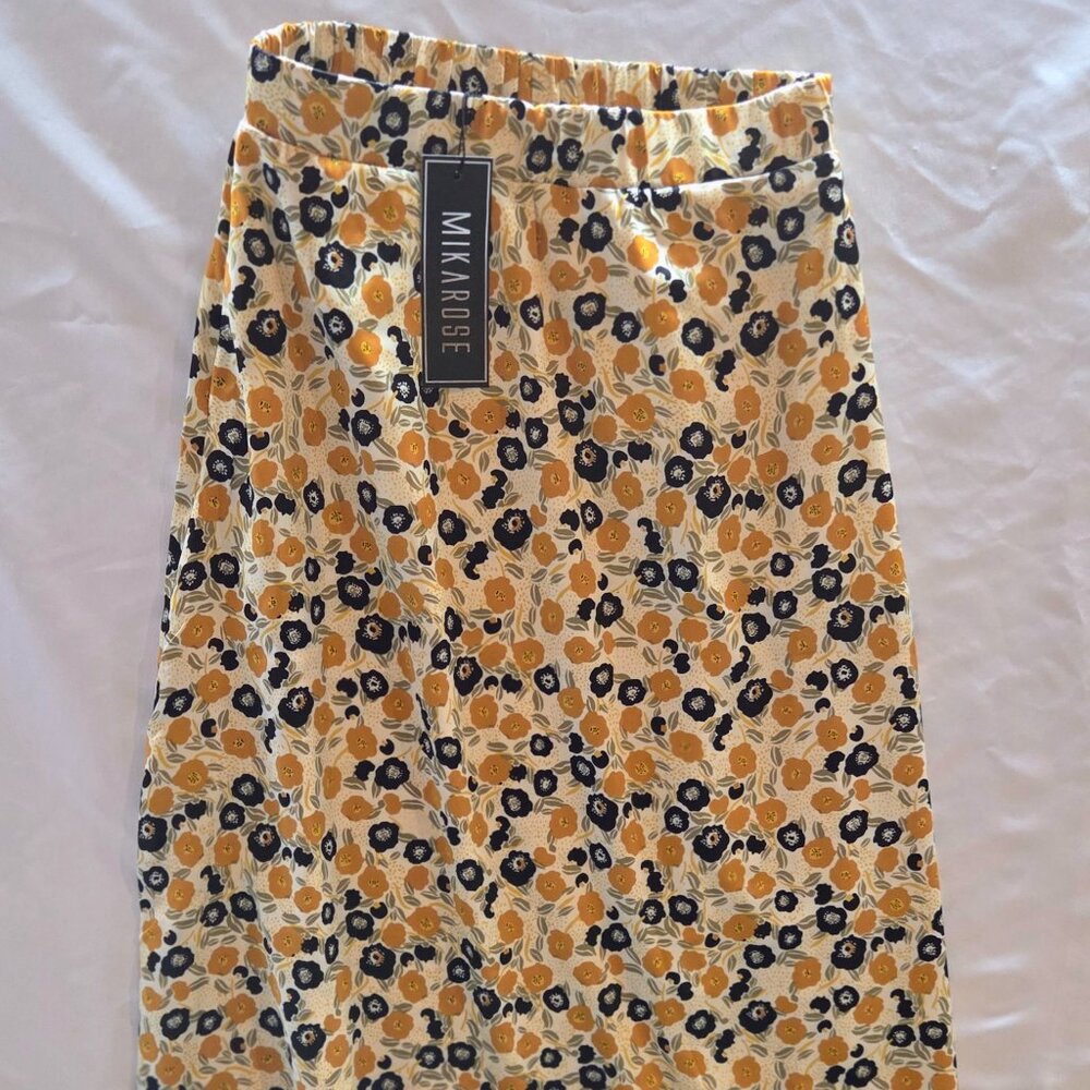 NWT Mikarose Floral Midi Skirt | Marigold & Navy | Size Small ✨